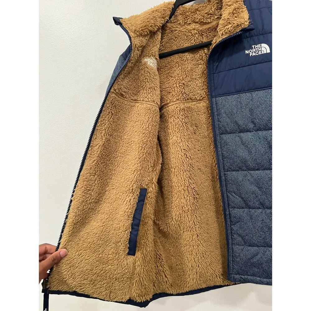 The North Face Puffer Jacket Boys Large Navy Blue Reversible Fleece Brown